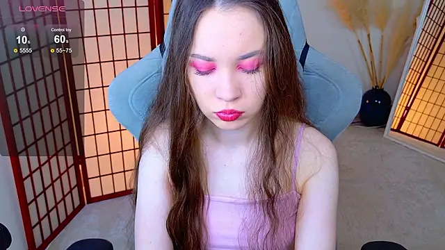 SilentLily online show from 5, 2, 2026