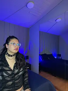 Snapshot of _DanyDaniels_ chatting on 26, 11, 2025 DanyDaniels online show from 26, 11, 2025