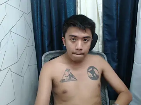 Snapshot of CrazyTwenties chatting on 9, 7, 2026 CrazyTwenties online show from 9, 7, 2026
