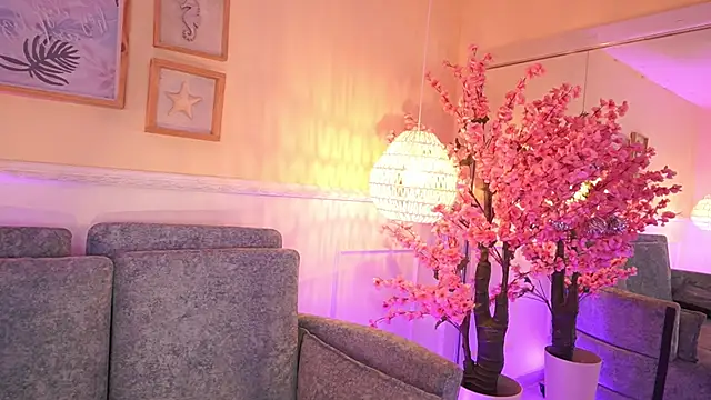 MeganLowell online show from 6, 2, 2026