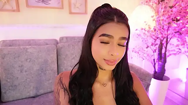 MeganLowell online show from 6, 3, 2026