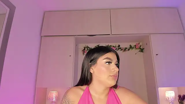 ShirleyJones  online show from 27, 11, 2025