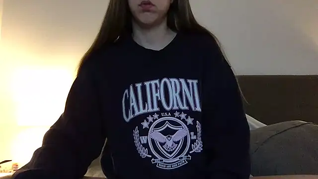 Snapshot of Martimartinaxx chatting on 5, 5, 2026 Martimartinaxx online show from 5, 5, 2026