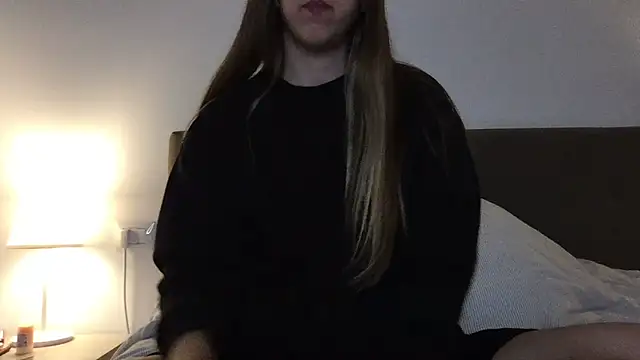 Snapshot of Martimartinaxx chatting on 13, 4, 2026 Martimartinaxx online show from 13, 4, 2026