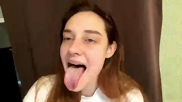 Snapshot of GloryWacht chatting on 1, 12, 2025 GloryWacht online show from 1, 12, 2025