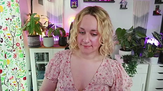 Snapshot of xzoeyryanx chatting on 26, 6, 2026 xzoeyryanx online show from 26, 6, 2026