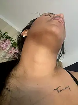 ArielleMillerr- online show from 5, 1, 2026