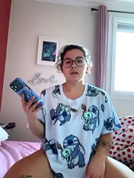 Snapshot of missseduction24 chatting on 6, 2, 2026 missseduction24 online show from 6, 2, 2026