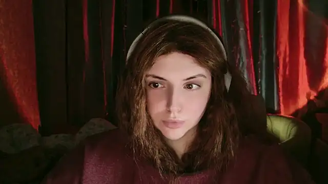 Snapshot of DaraSecret chatting on 26, 11, 2025 DaraSecret online show from 26, 11, 2025