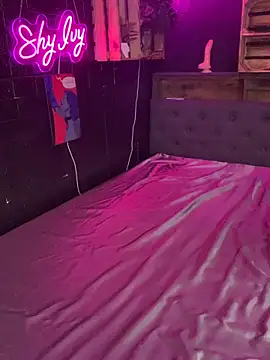 Shy-Ivy online show from 1, 12, 2025