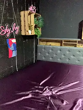 Shy-Ivy online show from 25, 2, 2026