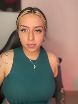 VeloraVyxen  online show from 26, 11, 2025