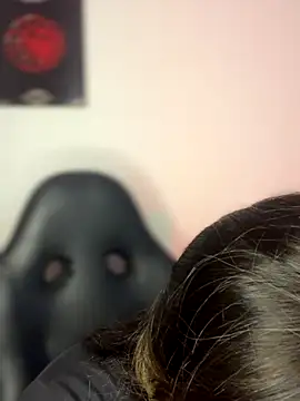 VeloraVyxen  online show from 28, 11, 2025