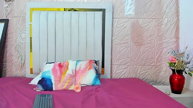 Holly Sly online show from 26, 11, 2025