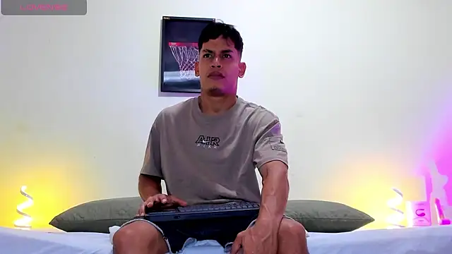 blorelopez online show from 23, 4, 2026