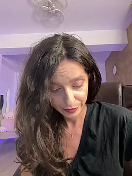 Snapshot of AnnaHarperX chatting on 10, 9, 2025 AnnaHarperX online show from 10, 9, 2025