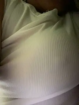 Snapshot of Sunset-yll chatting on 23, 11, 2025 Sunset-yll online show from 23, 11, 2025