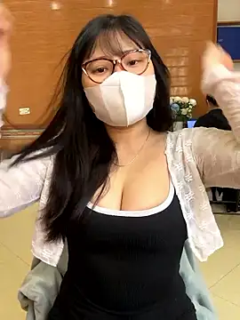 Snapshot of hide_from_colleagues chatting on 10, 1, 2026 hide from colleagues online show from 10, 1, 2026