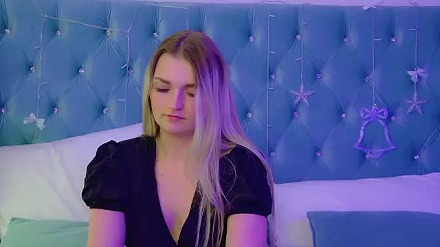 AnnyRaii online show from 12, 1, 2026