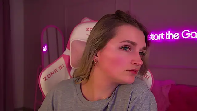 Snapshot of AnnyRaii chatting on 28, 11, 2025 AnnyRaii online show from 28, 11, 2025