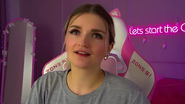 AnnyRaii online show from 20, 12, 2025