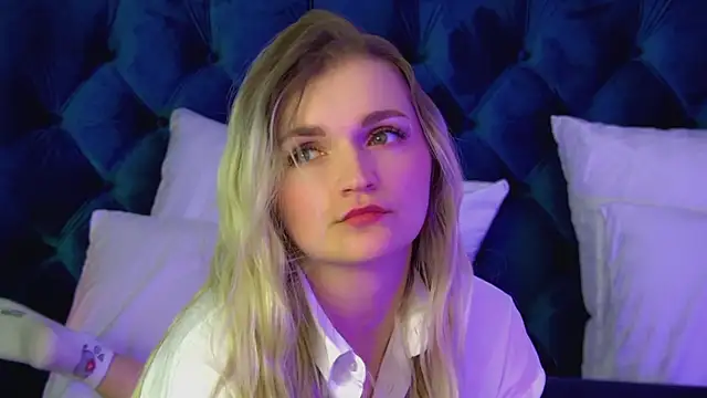 AnnyRaii online show from 9, 2, 2026