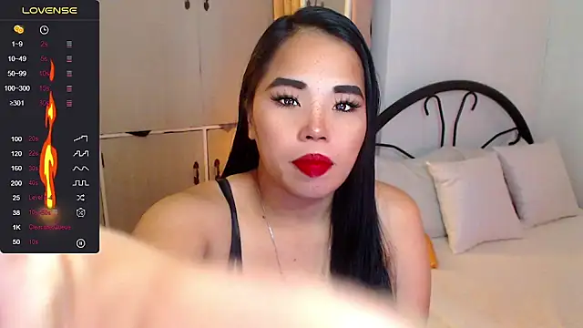 Snapshot of SquirtyLillyx chatting on 24, 11, 2025 SquirtyLillyx online show from 24, 11, 2025