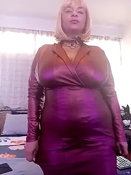 LaReineCleo online show from 4, 5, 2026