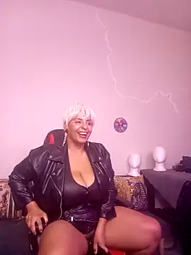 LaReineCleo online show from 20, 4, 2026
