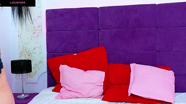 AlissaDrake  online show from 19, 11, 2025