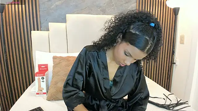 catiusca reyes 03 online show from 2, 12, 2025