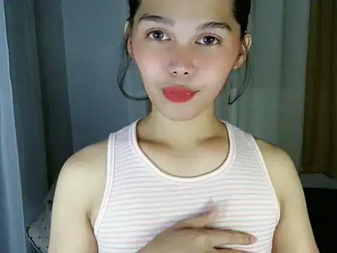 sluttyLeila online show from 18, 1, 2026