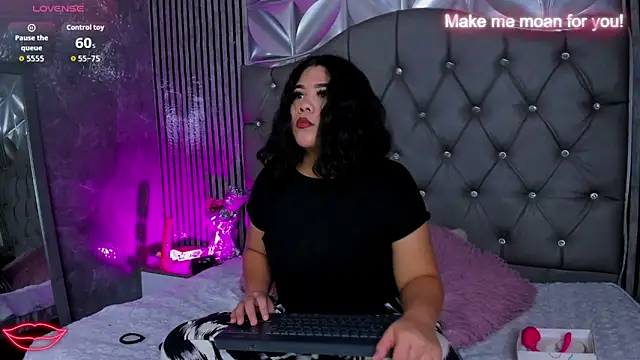 Snapshot of Amanda_Mooree chatting on 29, 5, 2026 Amanda Mooree online show from 29, 5, 2026