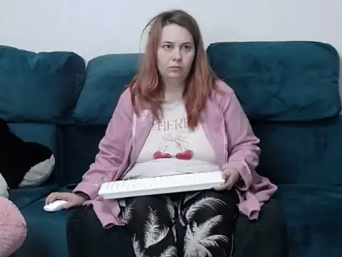 EmilyJenner online show from 23, 3, 2026