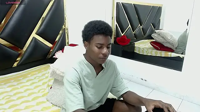 NoahJhonson69 online show from 19, 4, 2026