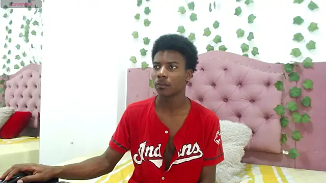 Snapshot of NoahJhonson69 chatting on 21, 5, 2026 NoahJhonson69 online show from 21, 5, 2026