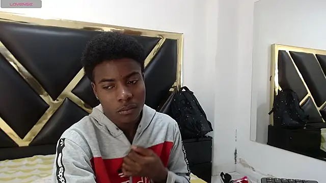 NoahJhonson69 online show from 17, 4, 2026