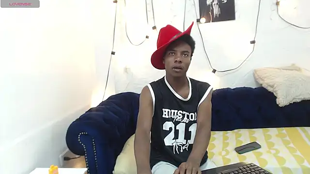 NoahJhonson69 online show from 22, 4, 2026