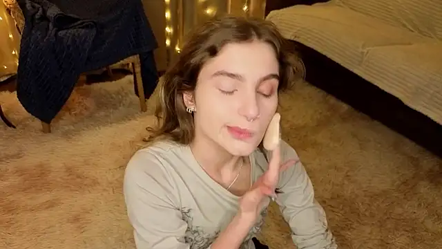 RozanneJordan online show from 9, 4, 2026