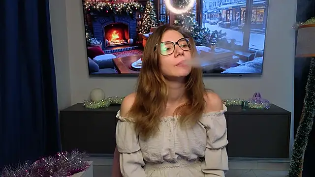 Snapshot of PeiMellison chatting on 28, 11, 2025 PeiMellison online show from 28, 11, 2025