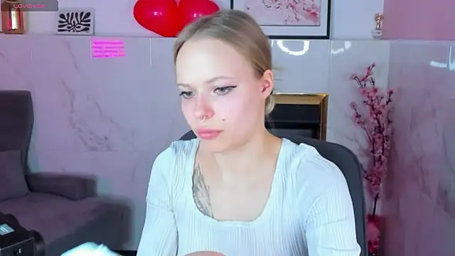 lucy loy online show from 10, 2, 2026