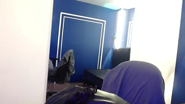 Snapshot of pettymoon1 chatting on 24, 11, 2025 pettymoon1 online show from 24, 11, 2025