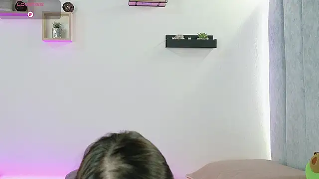  manumontoya online show from 16, 12, 2025