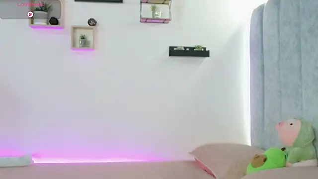  manumontoya online show from 18, 12, 2025