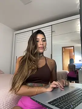 thauanydemontie online show from 1, 12, 2025