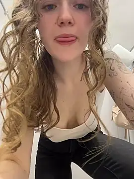 Snapshot of RussianWoman chatting on 1, 6, 2026 RussianWoman online show from 1, 6, 2026