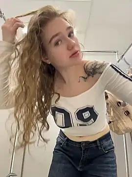 Snapshot of RussianWoman chatting on 7, 6, 2026 RussianWoman online show from 7, 6, 2026