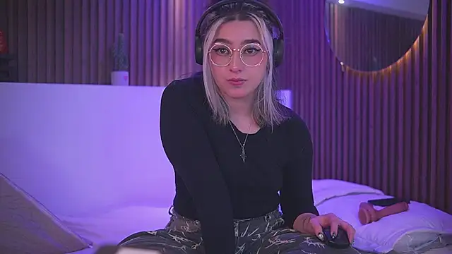 GabyRose9 online show from 18, 6, 2026