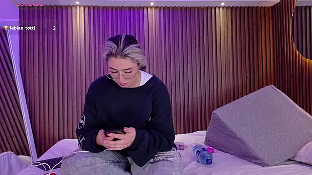 GabyRose9 online show from 16, 3, 2026