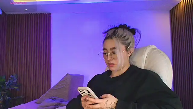 GabyRose9 online show from 25, 2, 2026